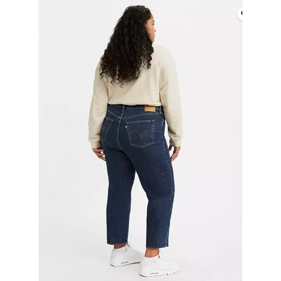 Levi's WEDGIE STRAIGHT FIT WOMEN'S JEANS (PLUS SIZE) 18W - Picture 2 of 9